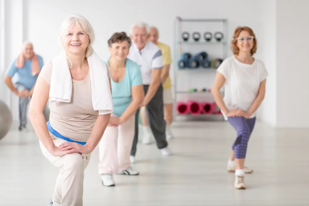 Nahezu jeder Sportverein und jedes Fitnessstudio bietet mittlerweile Fitnessprogramme an, die speziell für für ältere Menschen entwickelt wurden. | Foto: Photographee.eu – stock.adobe.com