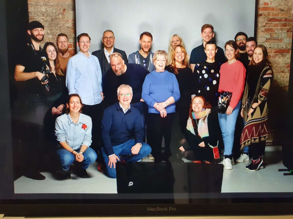 Die gesamte Gruppe des „Körperstolz“-Fotoshootings.