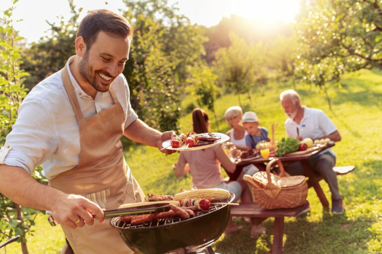 Marinaden, Dips und Leckereien für den Rost: Kein Sommer ohne Grillen