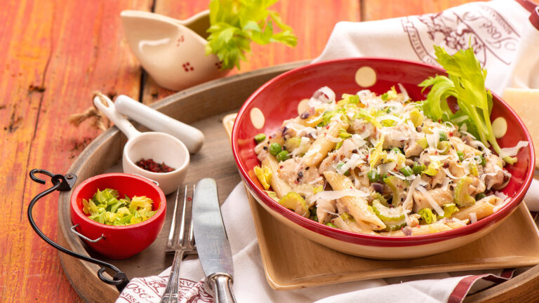 Rezept für Penne mit Kaffee und Hähnchen | Foto: MedTriX / Bernhard und Gabi Kölsch