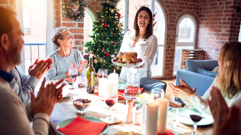 Schlemmen in der Weihnachtszeit kann für die Leber ungemütlich werden