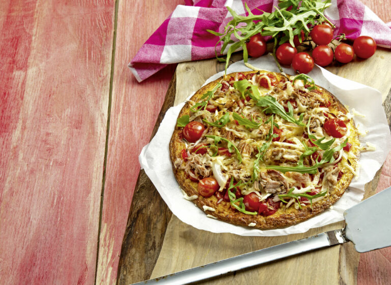Rezept für Blumenkohl-Thunfisch-Pizza – fettfreundlich und zuckerfrei
