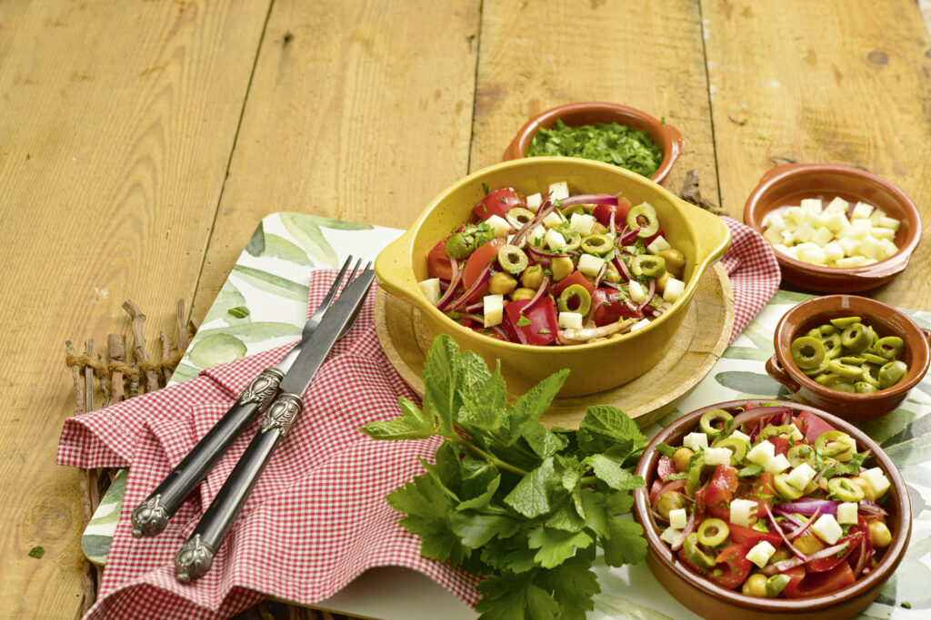 Rezept für Spanischer Kichererbsen-Salat – Ernährung im Urlaub - Gut vorbereitet auf Reisen mit Diabetes
