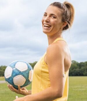 Sandra Starke im Interview: Profi-Fußball und Diabetes – „Im Endeffekt ging alles“ | Foto: Abbott