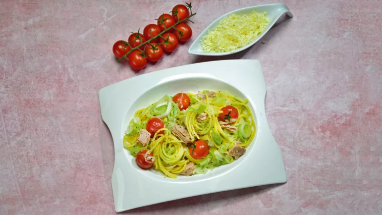 Rezept für Spaghetti mit Thunfisch und Tomaten