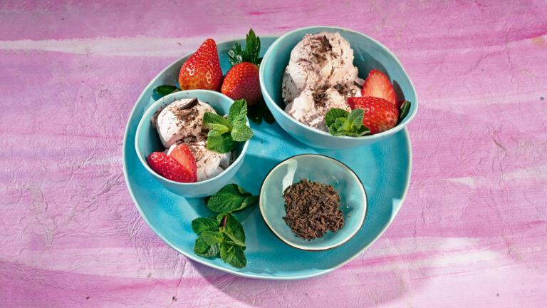 Rezept für Erdbeer-Schoko-Eis | Foto: MedTriX / Bernhard und Gabi Kölsch