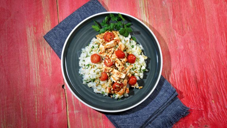 Rezept für Putengeschnetzeltes mit Blumenkohlstampf | Foto: MedTriX/Bernhard und Gabi Kölsch