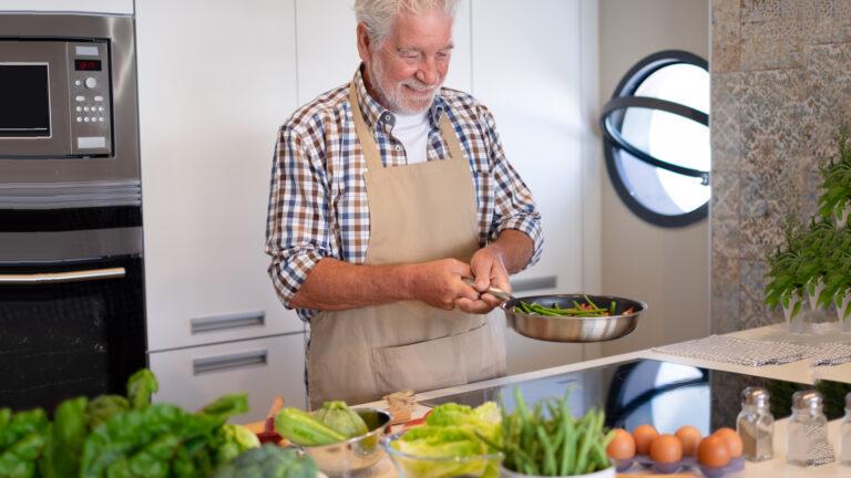 Ernährung für Nierenpatienten: Diese Bücher und Materialien helfen weiter | Foto: Luciano – stock.adobe.com