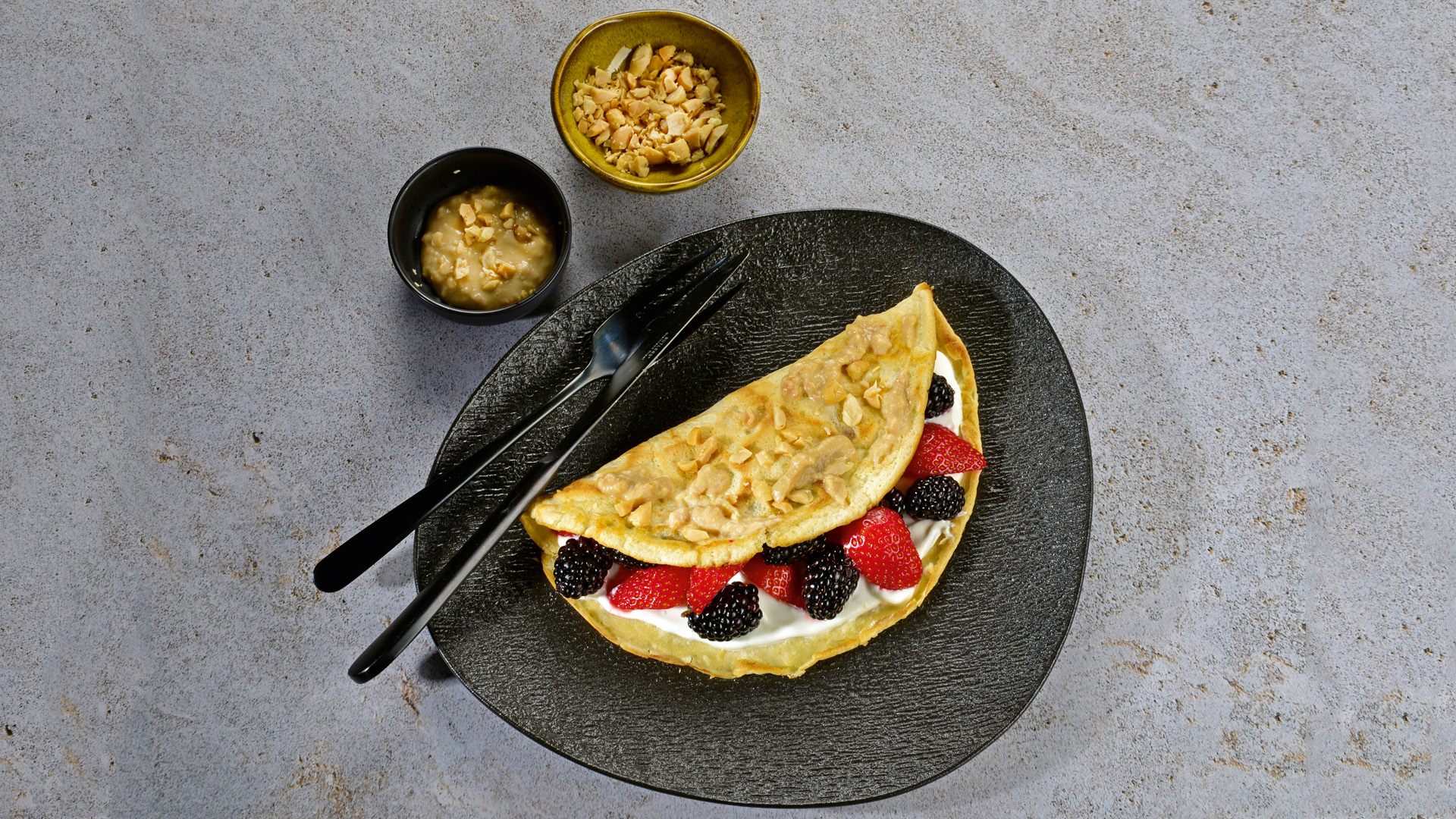 Rezept für Crêpes mit Beeren und Erdnüssen – Diabetes-Anker Rezept für Crêpes mit Beeren und Erdnüssen – Diabetes-Anker
