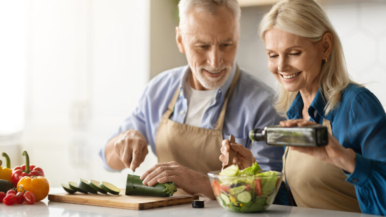 Ernährung bei Diabetes: Diese Bücher und Materialien helfen weiter | Foto: Prostock-studio – stock.adobe.com