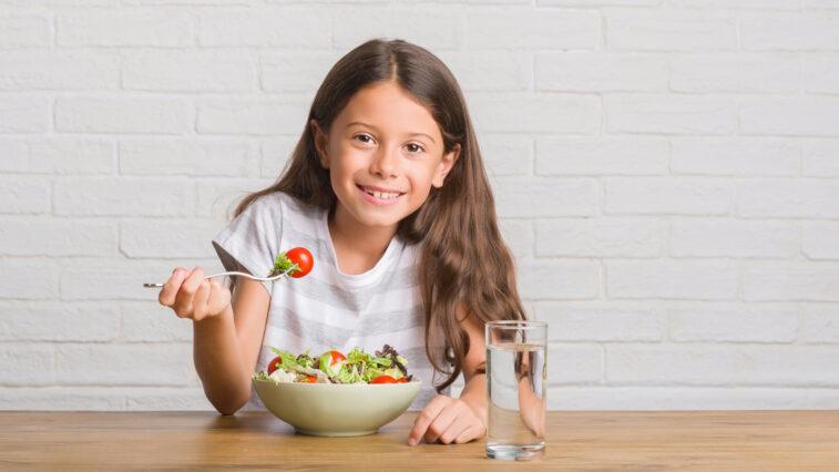 Sorgen vor Nährstoffmangel: Mein Kind isst kein Fleisch mehr … | Foto: Krankenimages.com – stock.adobe.com