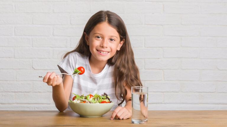 Sorgen vor Nährstoffmangel: Mein Kind isst kein Fleisch mehr … | Foto: Krankenimages.com – stock.adobe.com