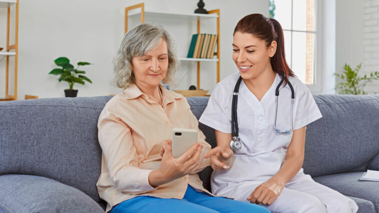 Apps als digitale Helfer: Diabetes managen mit DiGA-Unterstützung | Foto: Studio Romantic – stock.adobe.com