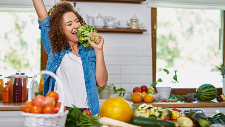 Pflanzenbetont essen: Vorteile veganer Ernährung nutzen und Risiken kennen | Foto: gpointstudio – stock.adobe.com