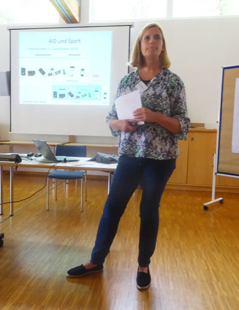 29. Arzt-Patienten-Seminar (APS) zu Typ-1-Diabetes und Sport: Vortrag zu AID-Systemen und Sport von Dr. Corinna Sieh. | Foto: Dr. Peter Zimmer
