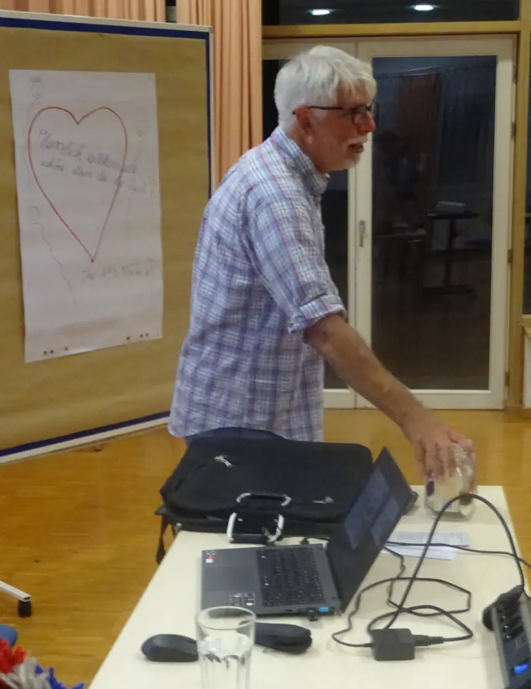 Abb. 6: Vortrag von Dr. Peter Borchert | Foto: Dr. Peter Zimmer