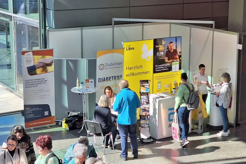 Viele Informationen gab es beim Seniorentag in Mannheim. | Foto: Michael M Roth – MicialMedia