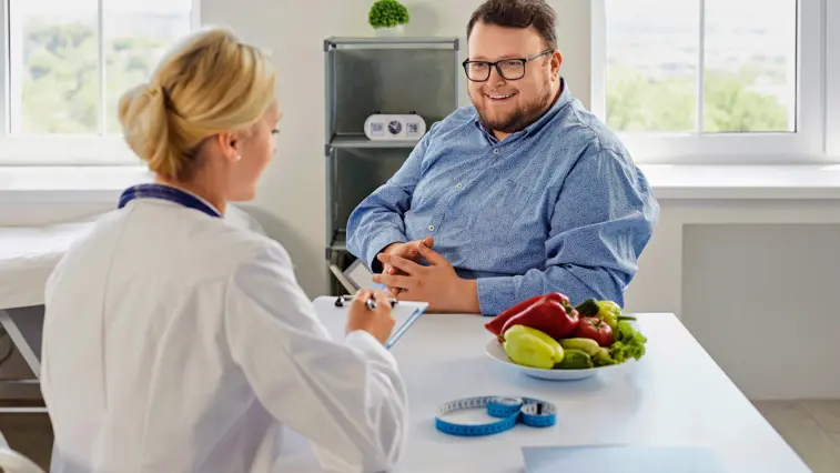 Kurse und digitale Unterstützung: Was beim Abnehmen helfen kann | Foto: Studio Romantic – stock.adobe.com