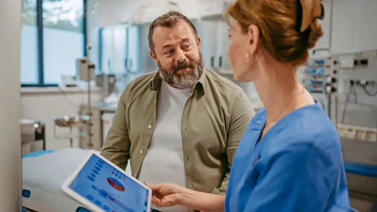 Mit Diabetes gut vorbereitet ins Krankenhaus: Was muss mit, was vorab geklärt werden? | Foto: Halfpoint - stock.adobe.com
