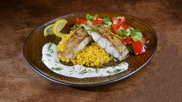 Rezept für Seelachs mit Linsen und Gemüse | Foto: MedTriX / Bernhard und Gabi Kölsch