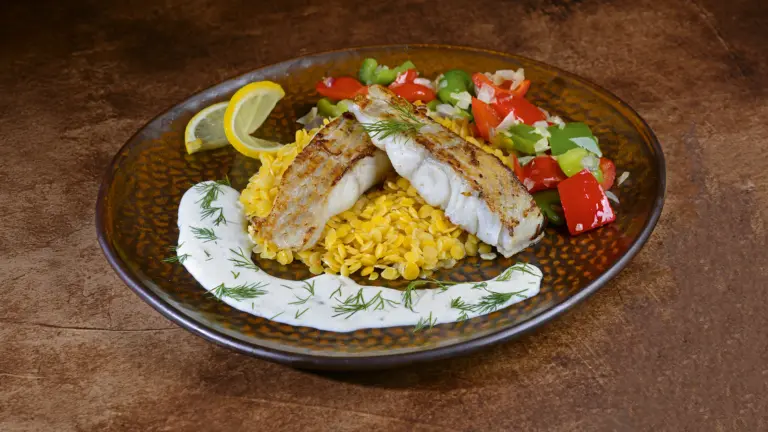 Rezept für Seelachs mit Linsen und Gemüse | Foto: MedTriX / Bernhard und Gabi Kölsch