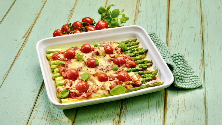 Rezept: Überbackener Spargel | Foto: MedTriX / Bernhard und Gabi Kölsch