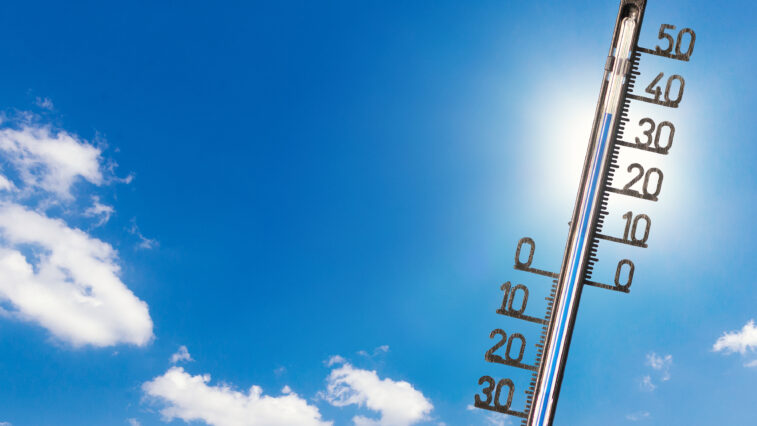 Thermometer, dass über 30 Grad anzeigt