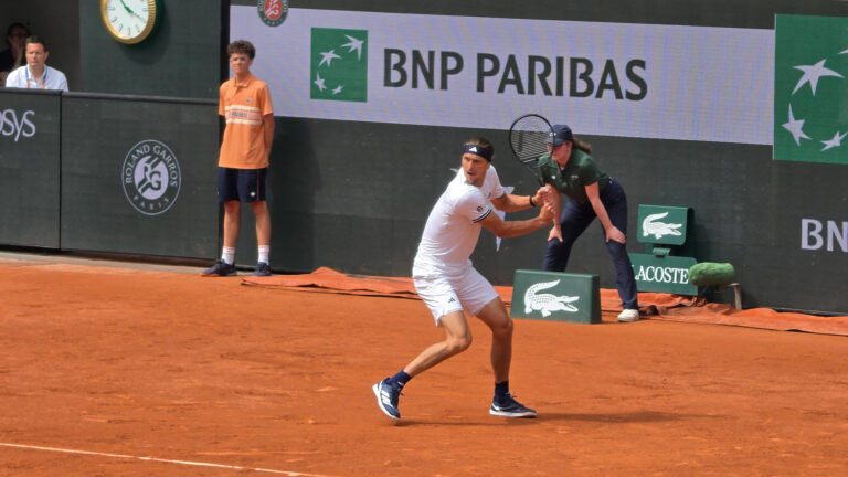 Alexander Zverev holt als erster Mensch mit Diabetes einen Grand-Slam-Titel – und die Community feiert mit! | Foto: Like tears in rain / Wikimedia Commons (CC BY-SA 4.0); Bearbeitung: Zuschnitt