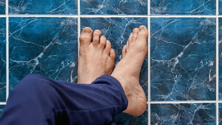 Diabetisches Fußsyndrom: Füße bei Diabetes auf Dauer gesund erhalten | Foto: bilanol – stock.adobe.com