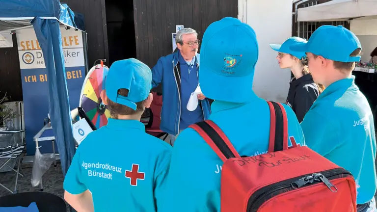 Spargelwanderung in Südhessen: Diabetiker SelbstHilfe Bürstadt war dabei | Foto: DHE