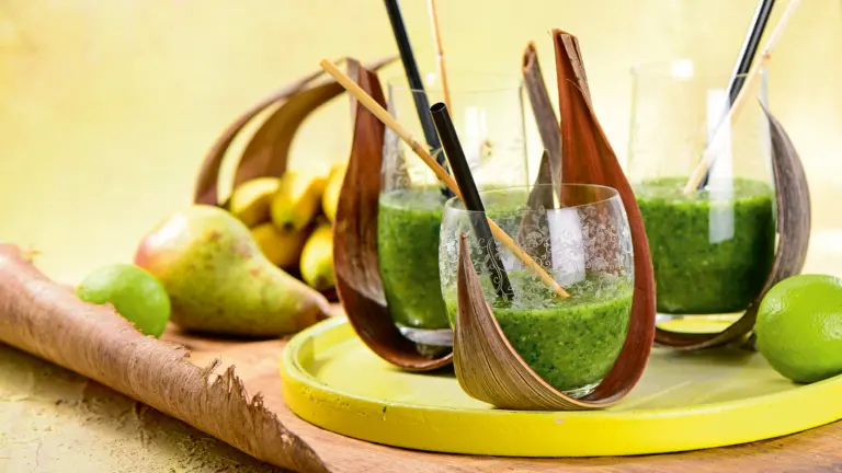 Rezept für grünen Matcha-Smoothie | Foto: MedTriX / Bernhard und Gabi Kölsch