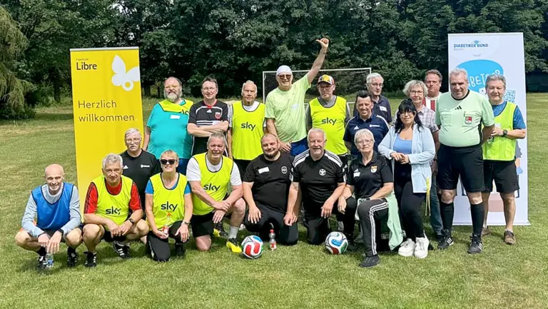 Sportevent in Nürnberg begeistert Teilnehmende: Walking Football und moderne Diabetes-Technologie kombiniert | Foto: Hans-Georg Grell
