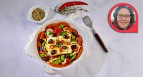 Community-Rezept: Ofen-Feta mit Gemüse von Mirjam | Foto: Bernhard und Gabi Kölsch / MedTriX