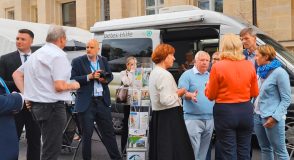 Das Diabetes-Info-Mobil bei den Tagen der offenen Tür der Bundesregierung | Foto: DDH-M NRW