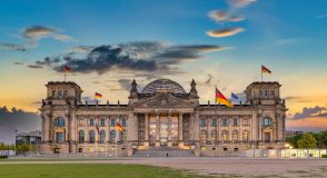 Ein Jahr schwarz-rote Regierung: Was ist gesundheitspolitisch passiert? | Foto: Noppasinw – stock.adobe.com