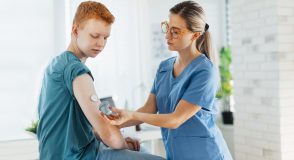Fachverbände schlagen Alarm: Große Chancen, aber unzureichende Unterstützung für Praxen bei Diabetes-Technologie | Foto: Halfpoint – stock.adobe.com
