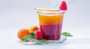 Rezept für Aprikosen-Himbeer-Schichtmarmelade | Foto - MedTriX / Bernhard und Gabi Kölsch