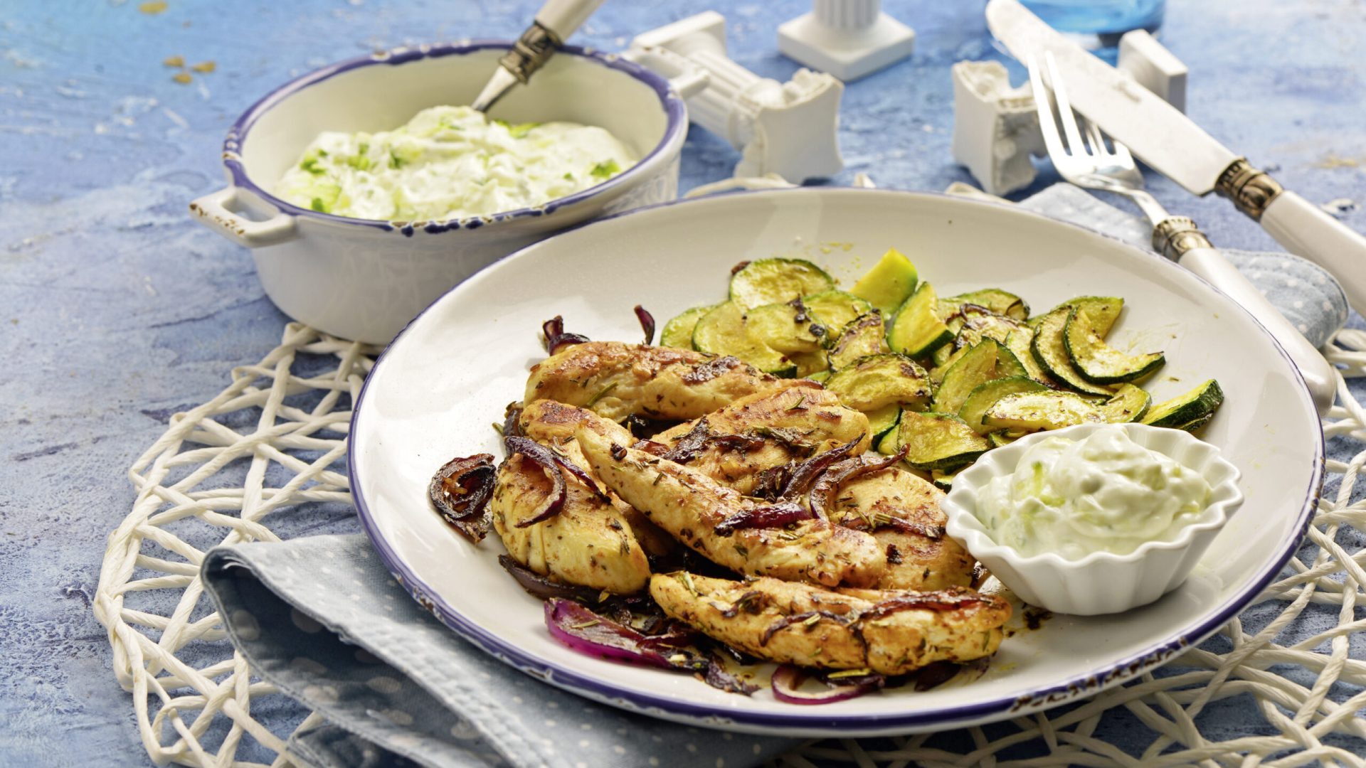 Rezept für Griechisches Gyros mit-Zaziki – Ernährung im Urlaub - Gut vorbereitet auf Reisen mit Diabetes